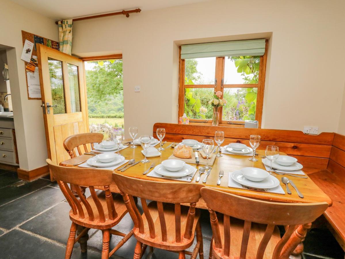 Byrdir Cottage Llanwrthwl Extérieur photo